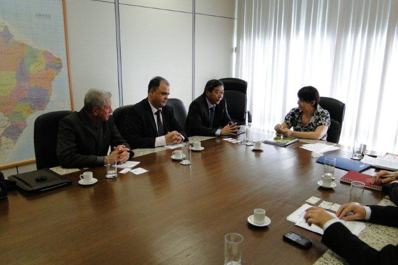Reuniao13041