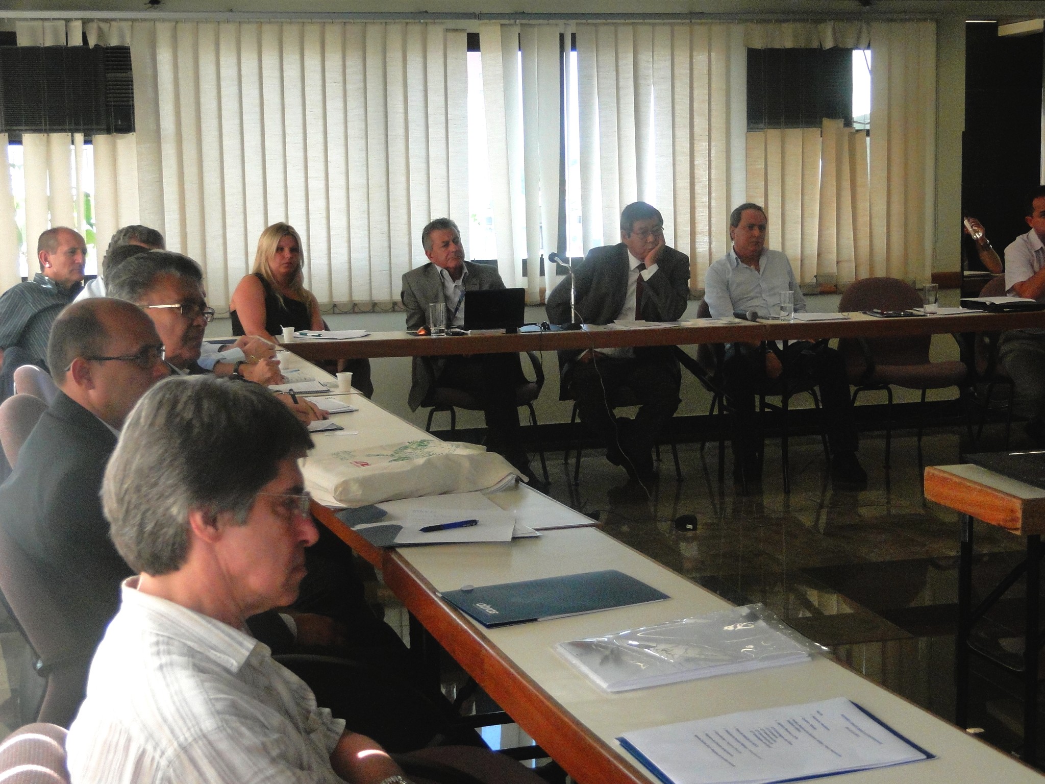 Comite02