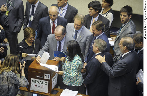 Votaçãosenado17