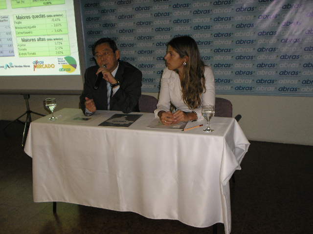 Coletiva Abril 2